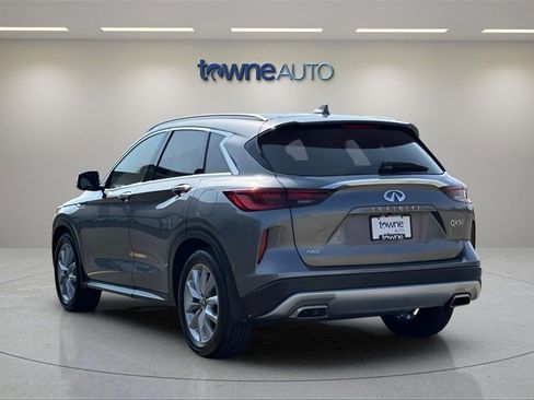 Used 2022 INFINITI QX50 Essential image 3