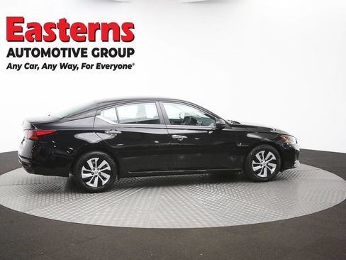 Used 2024 Nissan Altima 2.5 S FWD image 42