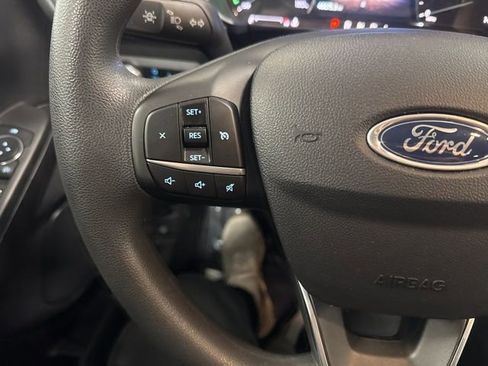 Used 2022 Ford Escape SE image 35