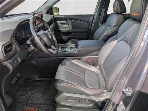 Certified 2026 Honda Pilot TrailSport image 17