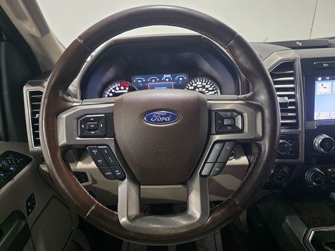 Used 2019 Ford F150 Limited image 4