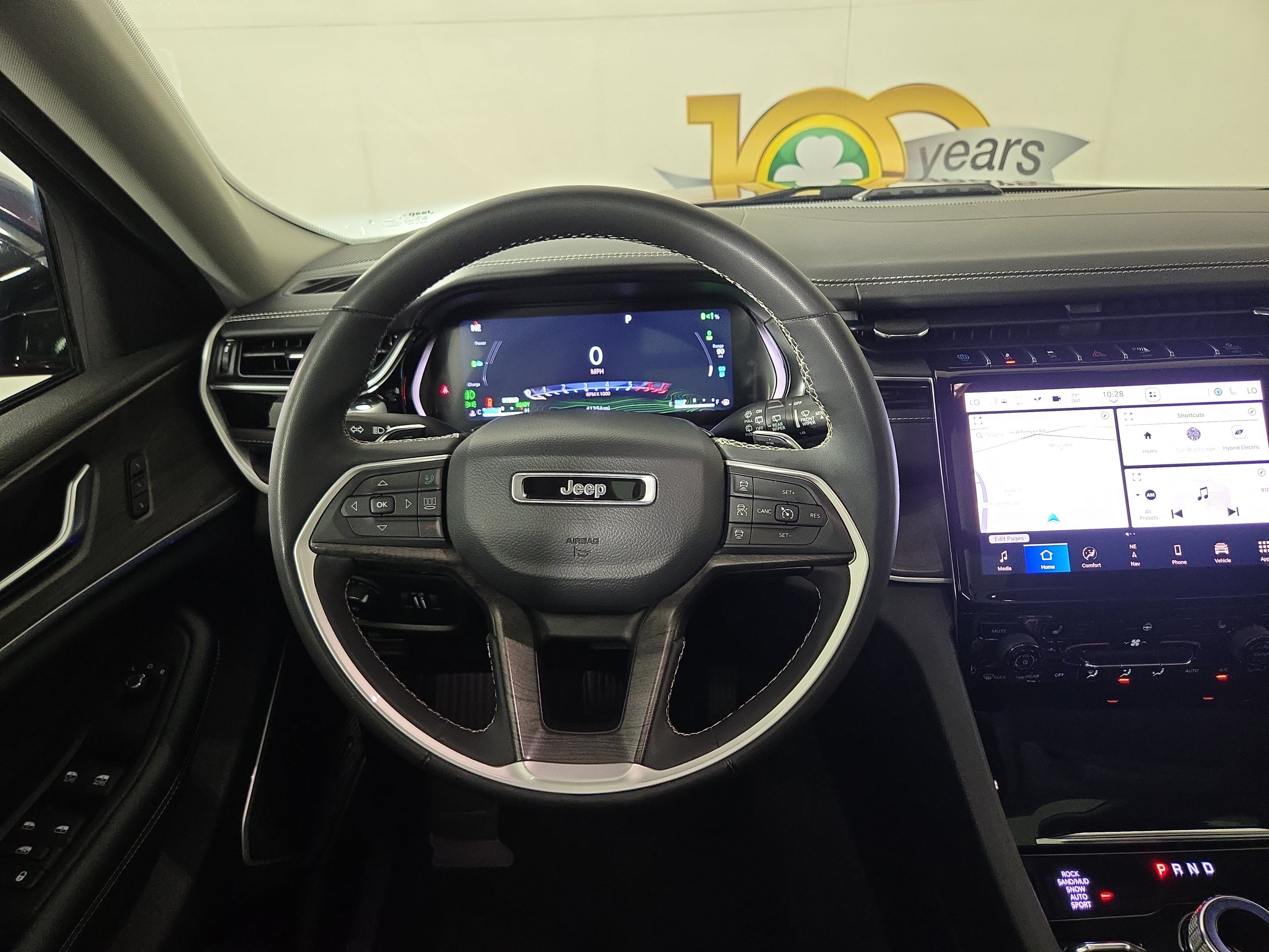 Used 2023 Jeep Grand Cherokee 4WD 4xe image 15