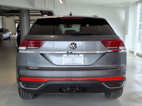 Certified 2023 Volkswagen Atlas Cross Sport SE w/ Panoramic Sunroof Package AWD/4WD image 5