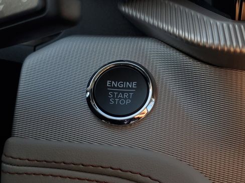 New 2026 Ford Explorer Active w/ Active Comfort Package image 19