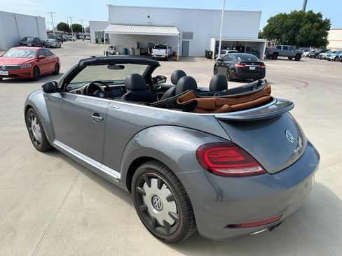 Used 2019 Volkswagen Beetle 2.0T Final Edition SEL FWD image 10