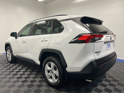 Used 2020 Toyota RAV4 XLE w/ Convenience Package image 9