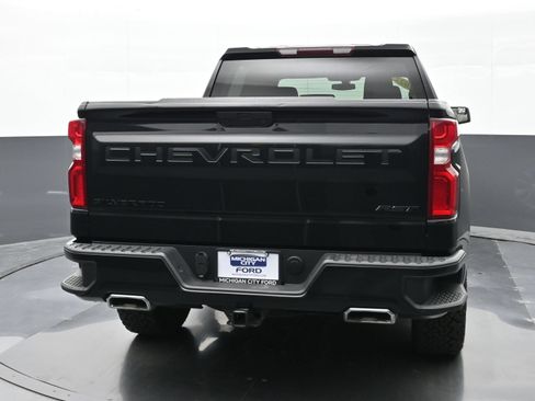 Used 2022 Chevrolet Silverado 1500 RST w/ Z71 Off-Road Package AWD/4WD image 3