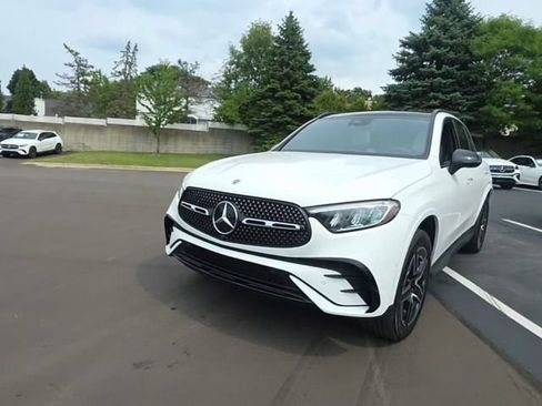 Used 2023 Mercedes-Benz GLC 300 4MATIC image 6