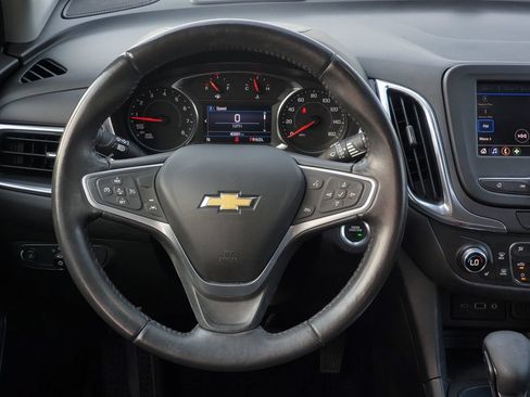 Used 2022 Chevrolet Equinox LT FWD image 23