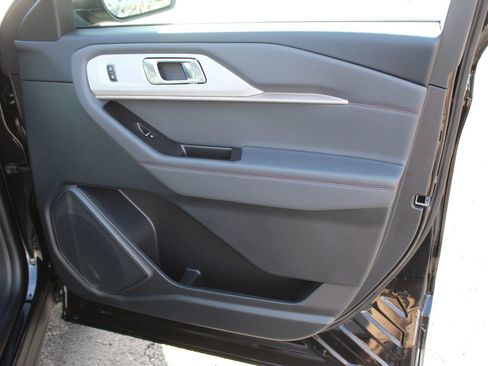 New 2026 Ford Explorer Active AWD/4WD image 11
