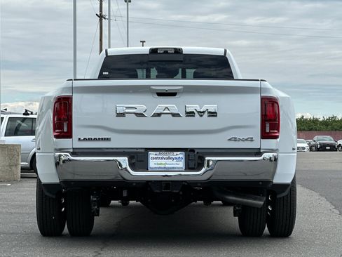 New 2026 RAM 3500 Laramie AWD/4WD image 5