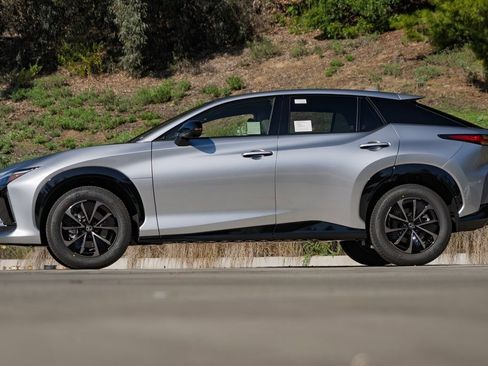 New 2026 Lexus RZ 450e image 6