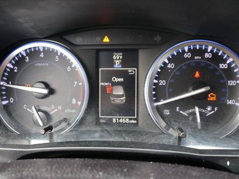 Used 2016 Toyota Highlander XLE AWD/4WD image 13