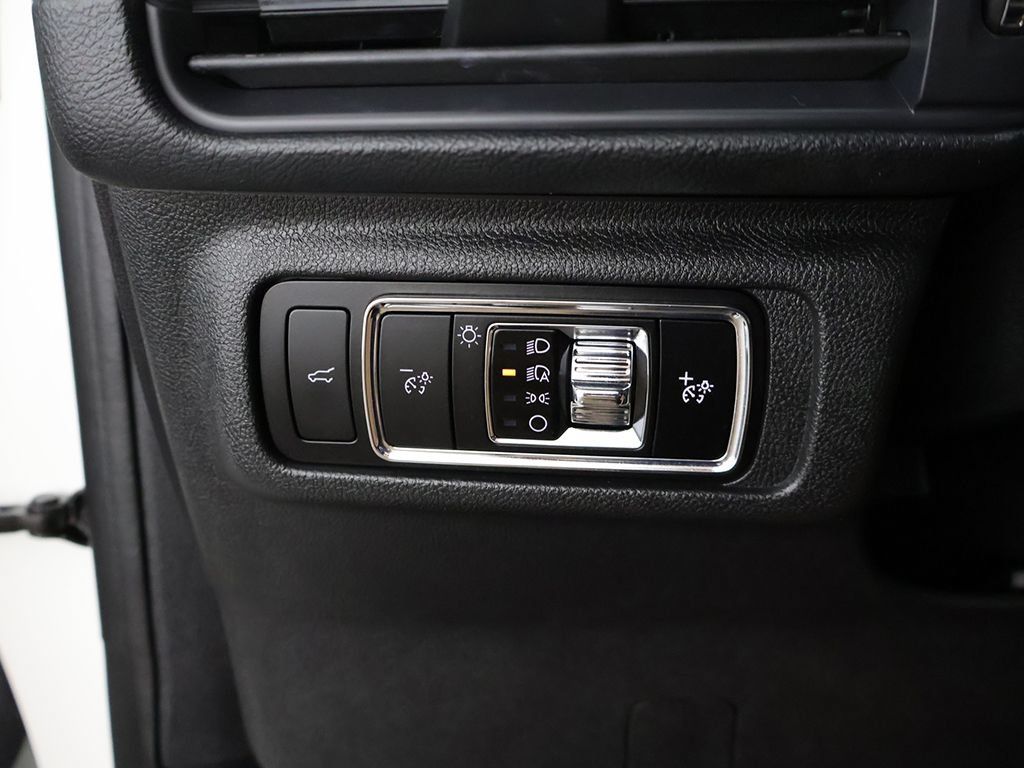 Used 2024 Lincoln Corsair AWD image 40