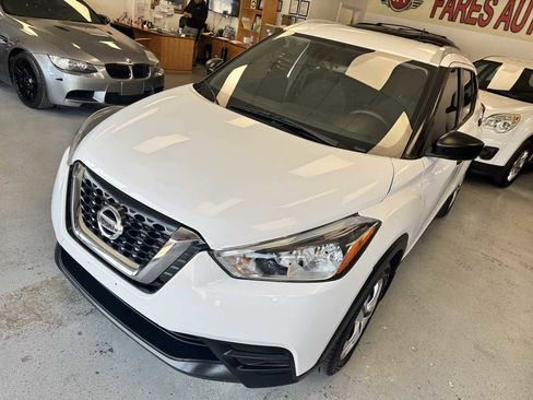 Used 2019 Nissan Kicks S w/ Interior Electronics Package image 10