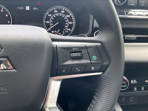 Used 2023 Mitsubishi Outlander SE AWD/4WD image 18