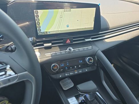 New 2026 Hyundai Elantra Limited FWD image 29