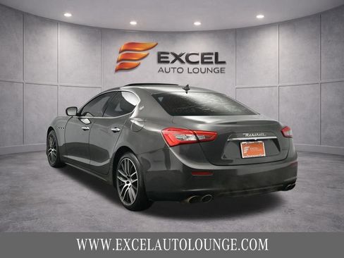 Used 2017 Maserati Ghibli RWD image 5