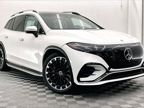 New 2026 Mercedes-Benz EQS 400 4MATIC SUV image 15
