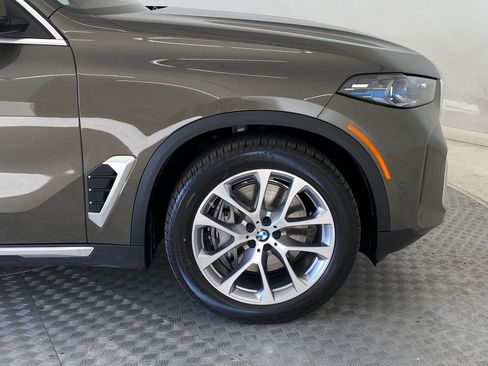 New 2026 BMW X5 xDrive50e w/ Premium Package image 10