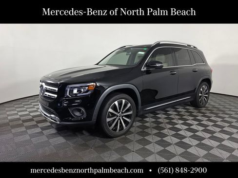 Certified 2021 Mercedes-Benz GLB 250 image 1