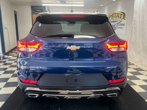 Used 2023 Chevrolet TrailBlazer ACTIV w/ Sun and Liftgate Package AWD/4WD image 10