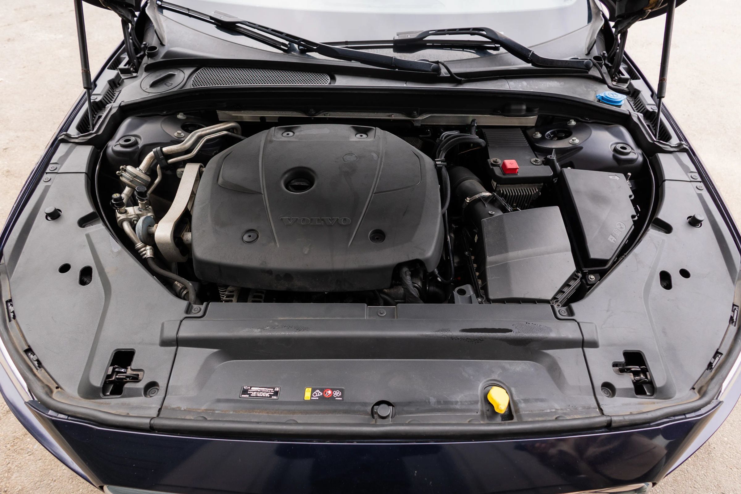 Used 2017 Volvo S90 T5 Momentum w/ Vision Package FWD image 38