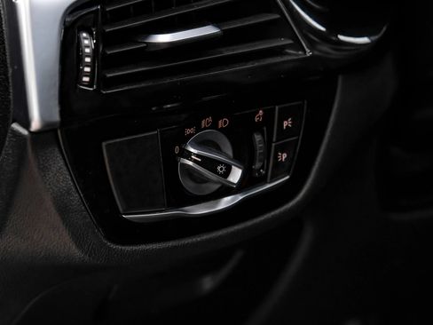 Used 2021 BMW 540i w/ M Sport Package RWD image 25