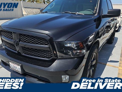 Used 2017 RAM 1500 Express w/ Black Ram 1500 Express Group AWD/4WD image 1