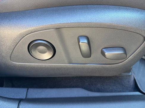 Used 2024 Chevrolet Blazer EV RS image 31