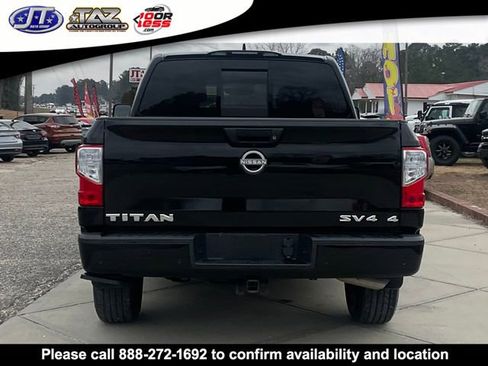 Used 2023 Nissan Titan SV w/ SV Convenience Package image 6