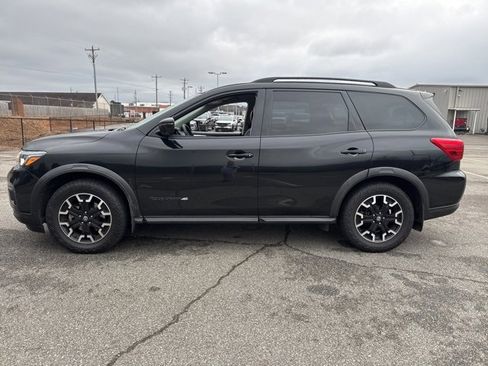 Used 2019 Nissan Pathfinder SL w/ Rock Creek Edition image 6