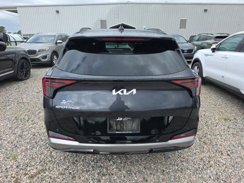 Certified 2026 Kia Sportage SX FWD image 5