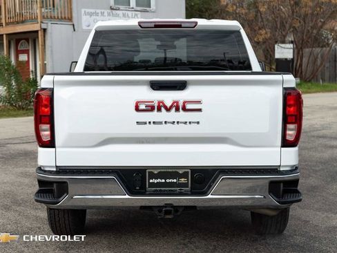 Used 2024 GMC Sierra 1500 Pro w/ Trailering Package image 7