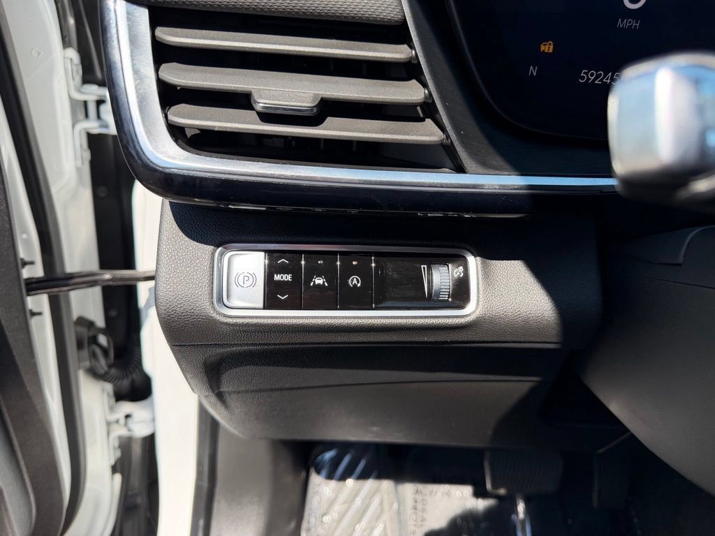 Used 2024 Buick Envision Preferred AWD/4WD image 19