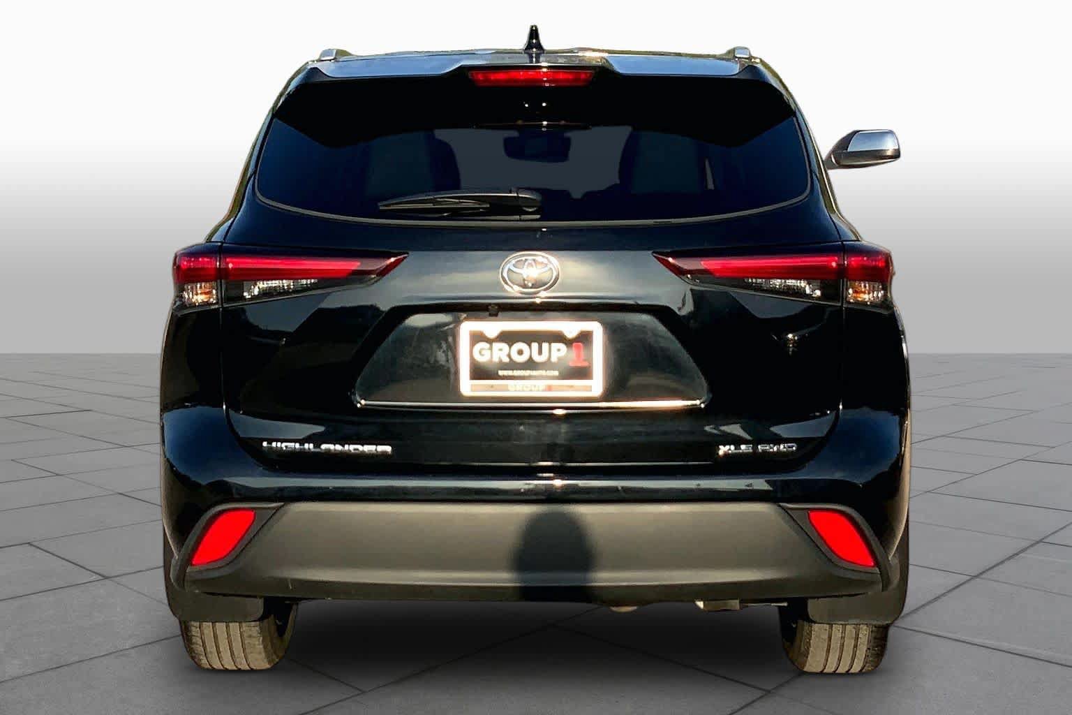 Used 2026 Toyota Highlander XLE AWD/4WD image 5