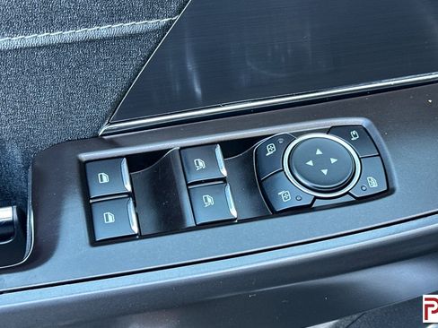 Used 2024 Ford F150 Lariat w/ Equipment Group 502A High image 12