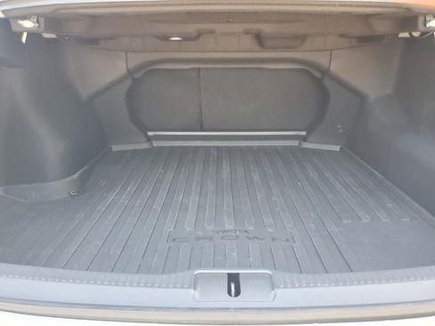 Used 2024 Toyota Crown Platinum AWD/4WD image 32