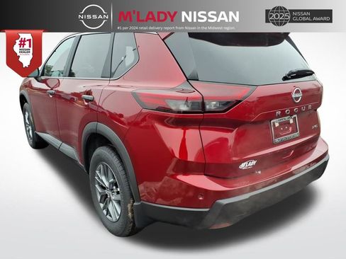 New 2026 Nissan Rogue S image 5