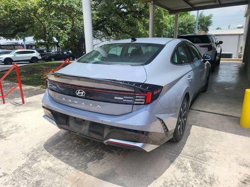 Used 2025 Hyundai Sonata SEL FWD image 4