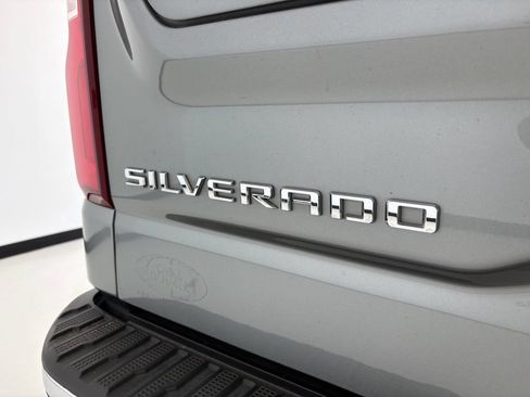 Used 2024 Chevrolet Silverado 1500 LTZ AWD/4WD image 29