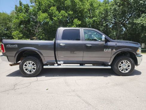 Used 2018 RAM 2500 Laramie AWD/4WD image 11