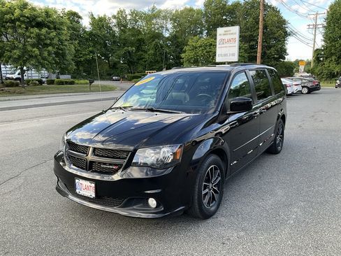 Used 2017 Dodge Grand Caravan GT FWD image 1