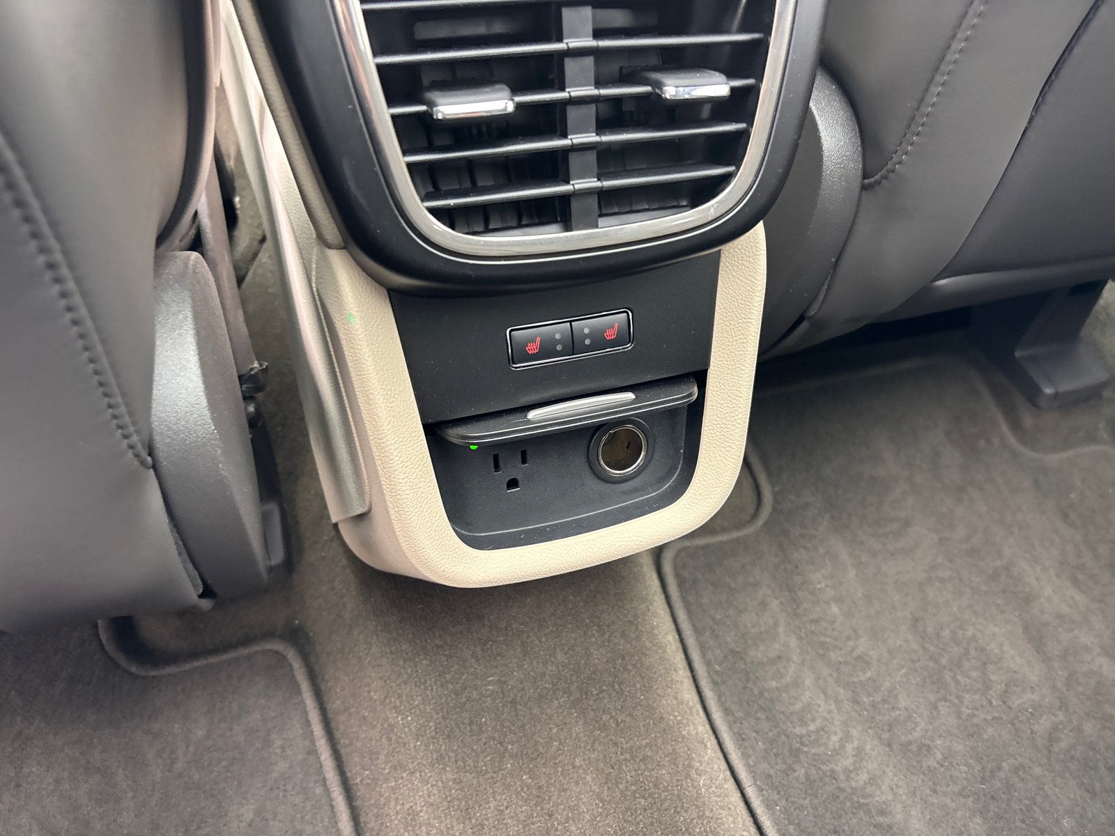 Used 2019 Lincoln Nautilus Reserve AWD/4WD image 30
