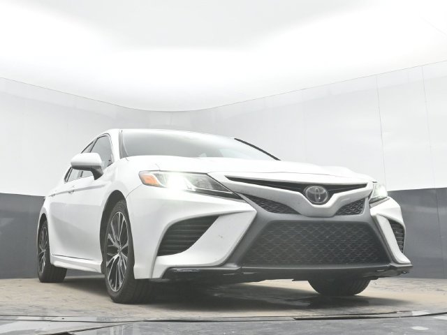 Used 2018 Toyota Camry SE FWD image 27