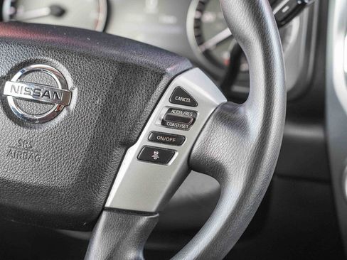 Used 2021 Nissan Titan SV w/ Accessory Utility Package image 22