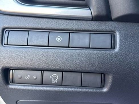 Certified 2023 Nissan Rogue SV image 31