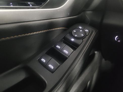 Used 2018 Chevrolet Traverse LS FWD image 27
