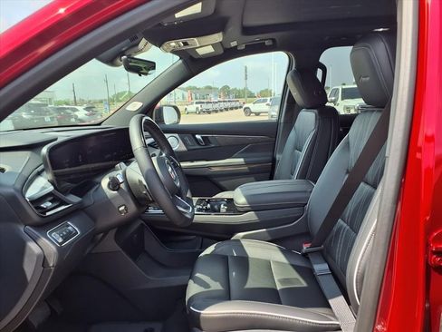 New 2026 Buick Enclave Avenir w/ Super Cruise Package FWD image 12