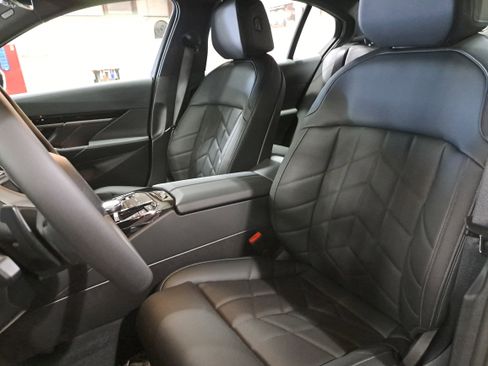 New 2026 BMW 530i w/ Premium Package image 17